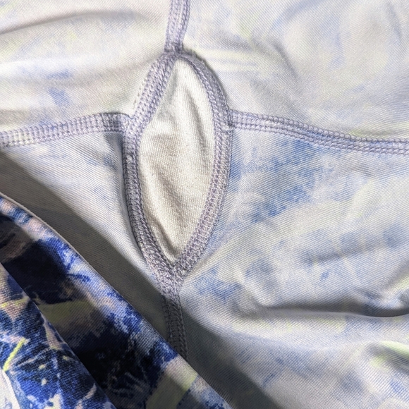 2 Pair Women's Athletic/Performance Leggings size XL - Picture 9 of 16